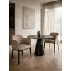 Designerskie krzesło drewniane do jadalni w stylu nowoczesnym MODERN w ujęciu z przodu. Oświetlenie na zamówienie od Primavera Home.