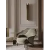 Designerski Fotel Linea z Podnóżkiem – Nowoczesny i Tapicerowany w prezentacji w nowoczesnym salonie. Aranżacja nowoczesnego wnętrza od Primavera Home.