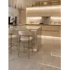 NOWOŚCI -- Hoker w stylu włoskim beżowy złoty nowoczesny desing JULIA w perspektywie, ukazujący jego elegancki styl. Ekspozycja w salonie od Primavera Home.
