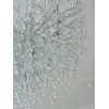Lampy na tle listw sufitowych, które akcentują jej stylowe dopasowanie. Oświetlenie na zamówienie od Primavera Home.