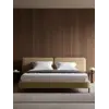 Materiały oraz detal wykończenia nowoczesnego tapicerowanego łóżka SIENA– Tapicerowane z Designerskim Wezgłowiem. Innowacje od Primavera Home.