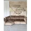 Widok salonowy na Designerską Sofę Modułową Lilia Nowoczesna. Detal wykończenia od Primavera Home.