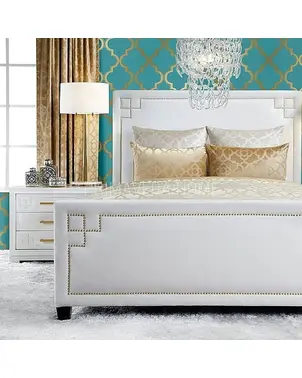 Łóżko glamour tapicerowane szare, białe w stylu nowojorskim amerykańskim New York