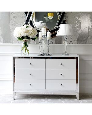 Glamour lacquered wooden chest of drawers on Lorenzo M Silver steel legs