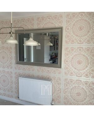 Wallpaper VERSACE IV Heritage powder pink ornament on a white background