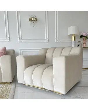 Beżowy duży nowoczesny fotel glamour ze złotymi detalami LONDON