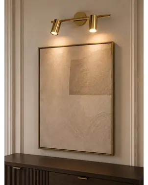 Lampa glamour, złota, sufitowa, designerska, ekskluzywna, dwa punkty świetlne MODERN 2 w pełnym zestawie w aranżacji. Oświetlenie na zamówienie od Primavera Home.