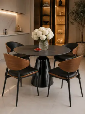 Designerskie Krzesło Wing – Drewno i Czarny Stelaż z boku. Detal wykończenia od Primavera Home.