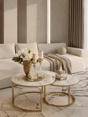 Stolik kawowy okrągły glamour, złoty, biały marmur MARCO GOLD w ekspozycji showroomowej. Ekspozycja w salonie od Primavera Home.