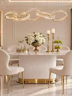 Szczegółowy detal wykończenia Żyrandola CRYSTAL 5 Złoty. Elegancja od Primavera Home.