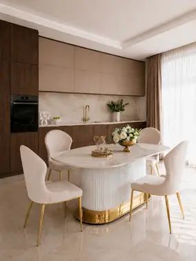 Krzesło Złote Beżowe LOUIS w stylowej aranżacji w salonie, nadające elegancji przestrzeni. Ekspozycja w salonie od Primavera Home.