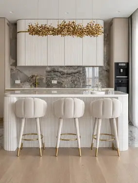 Zbliżenie na siedzisko hokera. Detal wykończenia przyciągający wzrok dzięki eleganckiemu stylowi od Primavera Home.