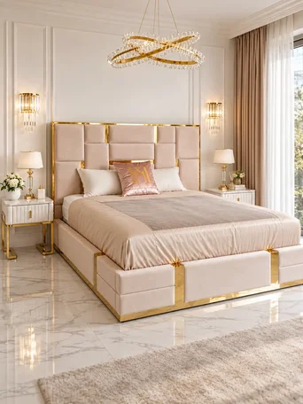Detale wykończenia łóżka glamour tapicerowanego od Primavera Home ukazujące doskonałość tkaniny i złotej listwy.