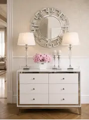 Komoda glamour lakierowana drewniana na stalowych nogach biała srebrna stylowa nowoczesna Lorenzo M Silver