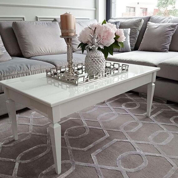 Wooden glamor coffee table for the ELEGANCE dining room, hamptons style