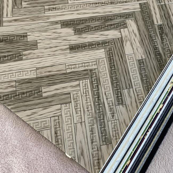 Exclusive Versace Eterno light brown geometric wallpaper