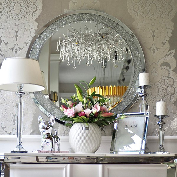 A diamond round mirror in the galmour style PAOLA SILVER