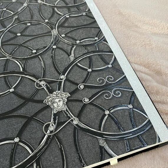 Tapeta czarno srebrna Versace IV  La Scala Del Palazzo geometryczna w kształcie pierścienia