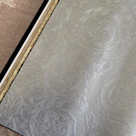 Tapeta geometryczna Versace IV Barocco Metallics ornamentna, jasny niebieski