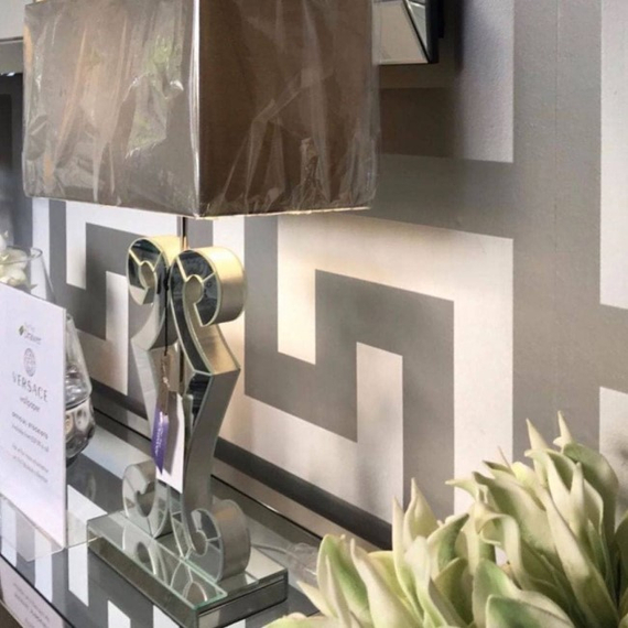 Tapeta glamour Versace GREEK geometryczna wzór grecki srebrna satyna