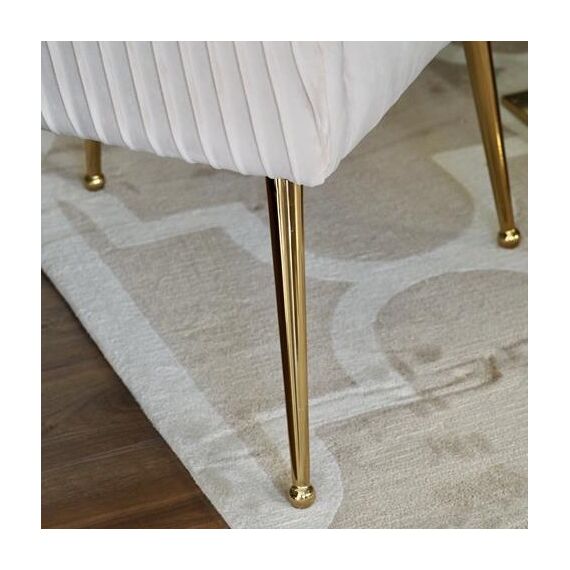 Krzesło beżowe glamour na złotych nogach z kołatką do jadalni, toaletki, nowoczesne, tapicerowane, designerskie PALOMA