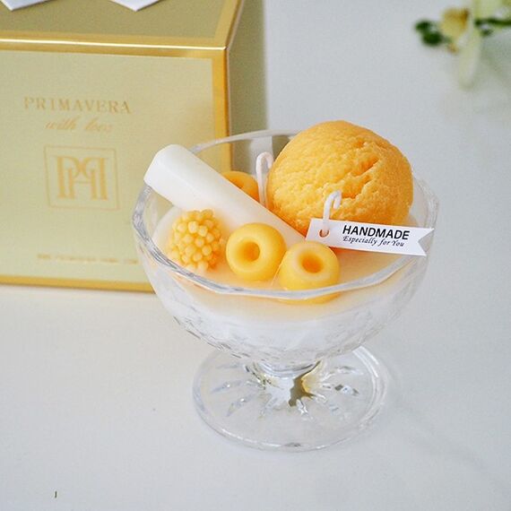 Scented candle natural vanilla ice cream dessert - a gift for her