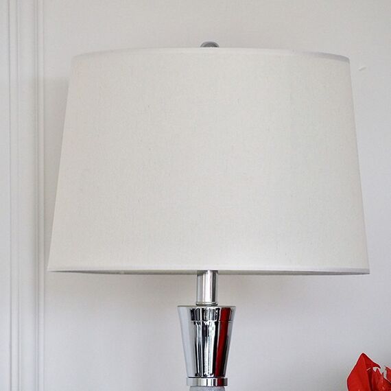 Luxury table lamp with a conical marble base in silver GIULIA