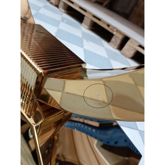 Konsola glamour w stylu nowoczesnym, z białym marmurowym blatem, złota ART DECO OUTLET