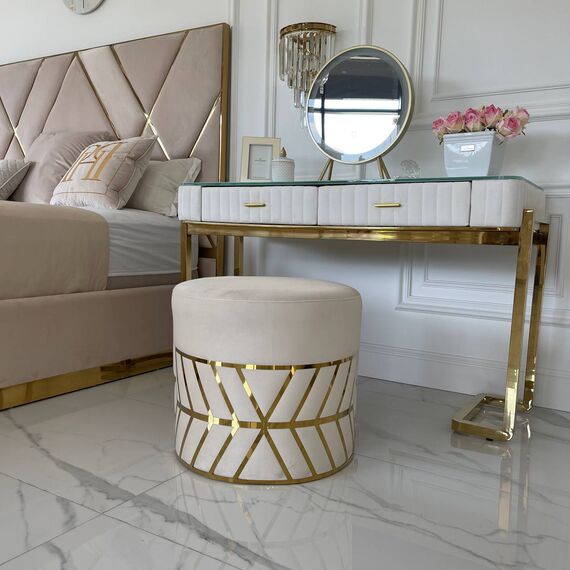 Round beige gold pouffe with DIAMOND patterns