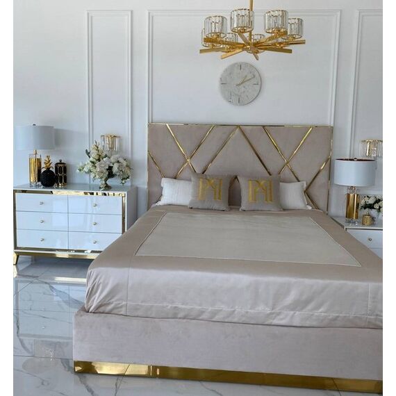 Lorenzo M Gold Glamour wooden lacquered chest of drawers with steel legs