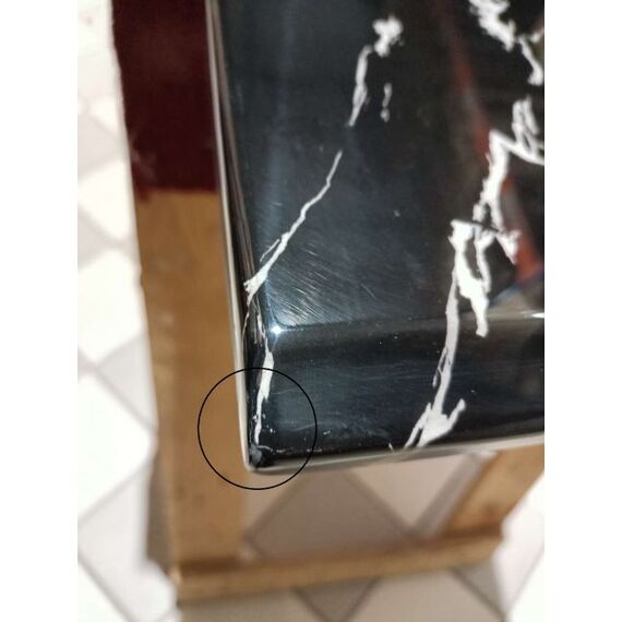 Konsola glamour w stylu nowoczesnym, z białym marmurowym blatem, złota ART DECO OUTLET