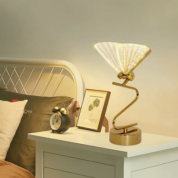 Crystal table lamp MOTYL, gold, glamorous night lamp, modern