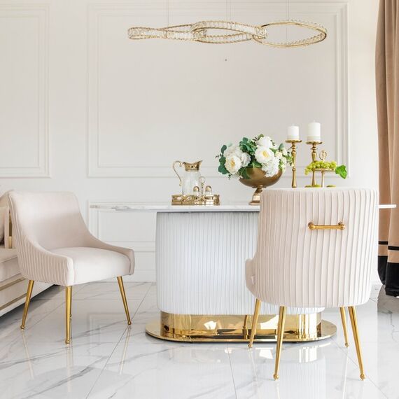 Krzesło beżowe glamour na złotych nogach z kołatką do jadalni, toaletki, nowoczesne, tapicerowane, designerskie PALOMA