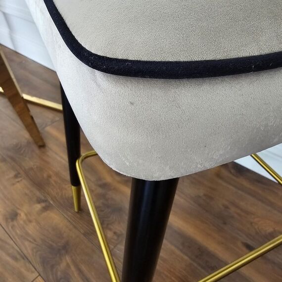 Modern stylish semicircular stool CARDINALE 3