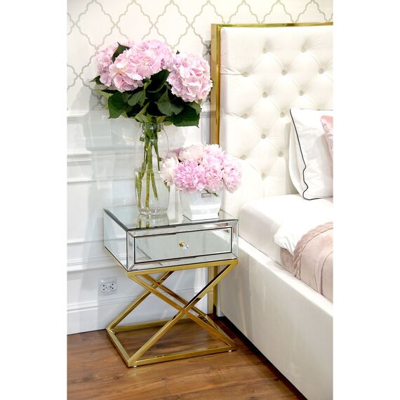 Złote łóżko glamour: tapicerowane, pikowane SPECTRE