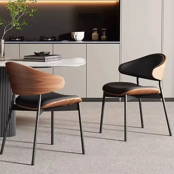 Krzesło nowoczesne designerskie tapicerowane drewniane na czarnym stelażu WING