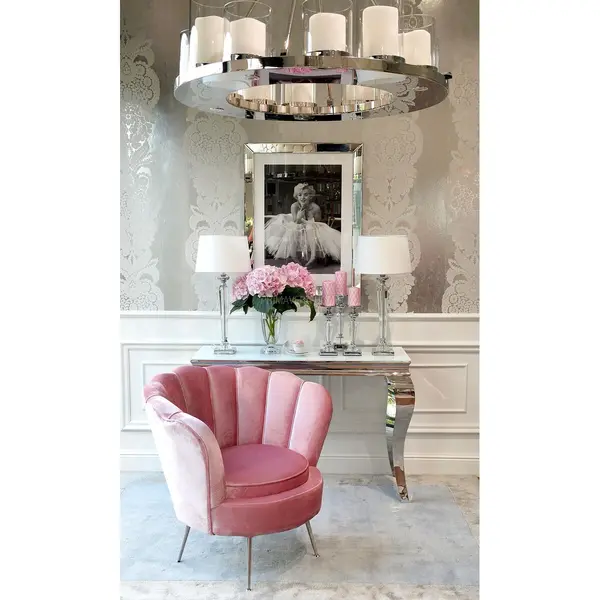 Fotel glamour SHELL SILVER nowojorski do sypialni przedpokoju różowy