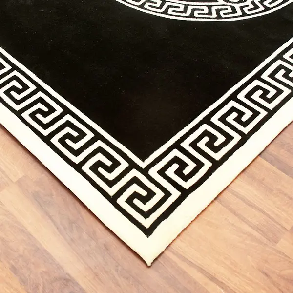Nowoczesny dywan z greckim wzorem czarny biały  MEDUSA