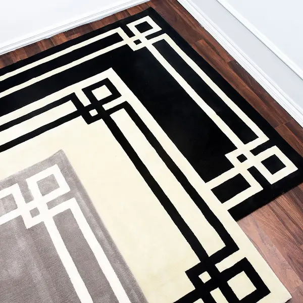 CLASSIC BLACK New York carpet in the glamor style of black and white