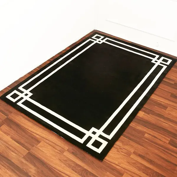 CLASSIC BLACK New York carpet in the glamor style of black and white