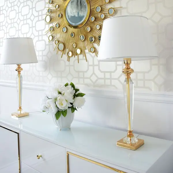 Komoda glamour stylowa nowoczesna  lakierowana luksusowa LORENZO drewniana biała złota