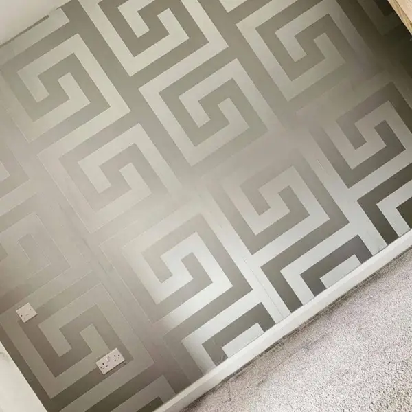 Versace GREEK glamor wallpaper geometric Greek silver satin pattern