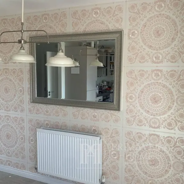 Wallpaper VERSACE IV Heritage powder pink ornament on a white background