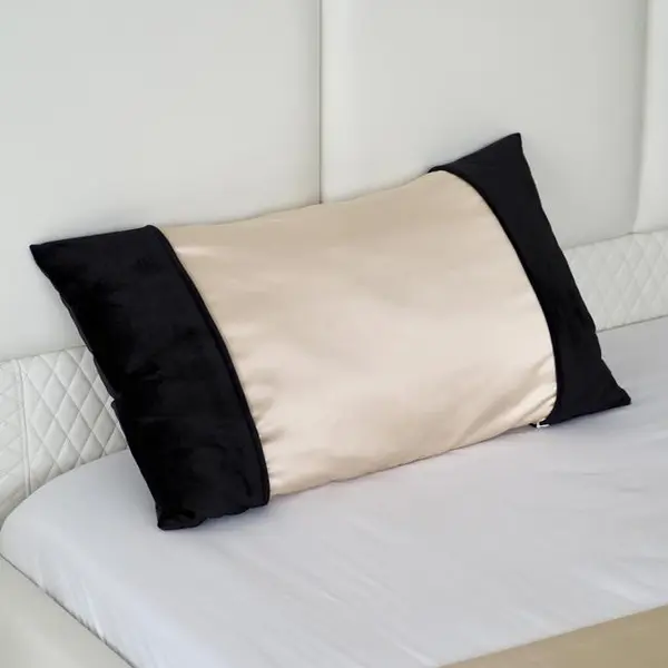 Elegant two-color high-quality pillow for living rooms, bedrooms