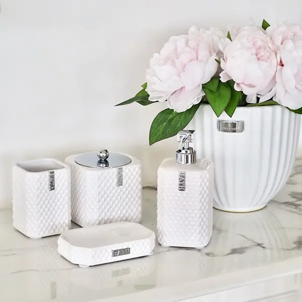 Ceramiczna mydelniczka srebrna biała Lene Bjerre