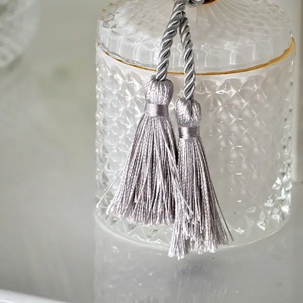 Pojemnik dekoracyjny szklany kryształowy biały