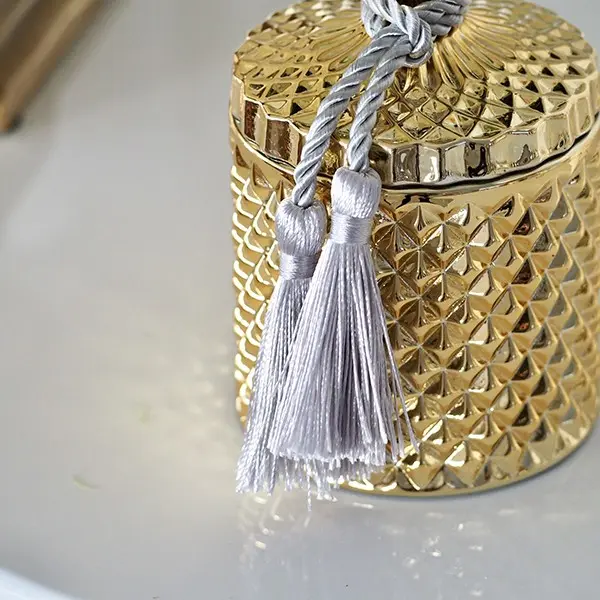 Pojemnik dekoracyjny szklany kryształowy złoty