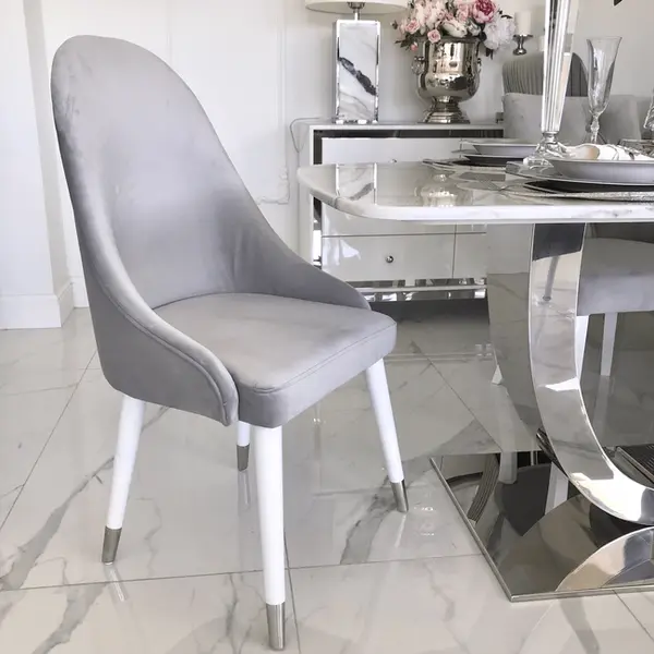 Krzesło glamour, luksusowe, tapicerowane, do jadalni, klasyczne, nowojorskie, srebrne CAPRI