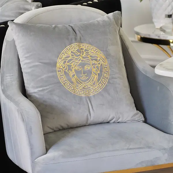 Poduszka ozdobna, welwetowa, szara, złota MEDUSA