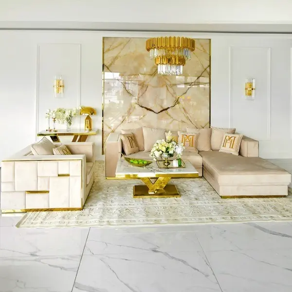 Round gold chandelier with EMPIRE XL crystals